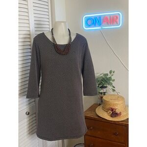 NWOT Isle Apparel Women's Black & White Polka Dot 3/4 Sleeve Dress‎